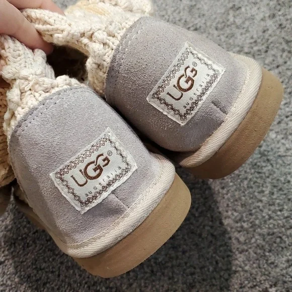 Ugg Australia Women 5879 Sweater Cardi Short Ankle Shoes boots sz 8 - Picture 4 of 6
